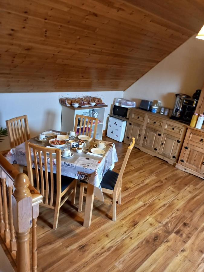 A New U Country Cottage Clynacartan Kültér fotó